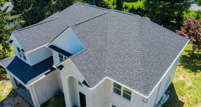 Metal Roofing VS Shingle Roofing – Pros And Cons | Buildworld UK